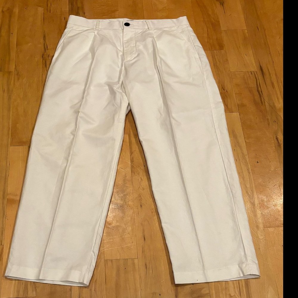 H&M Mens Relaxed Fit Flared White Pants - Size 29
